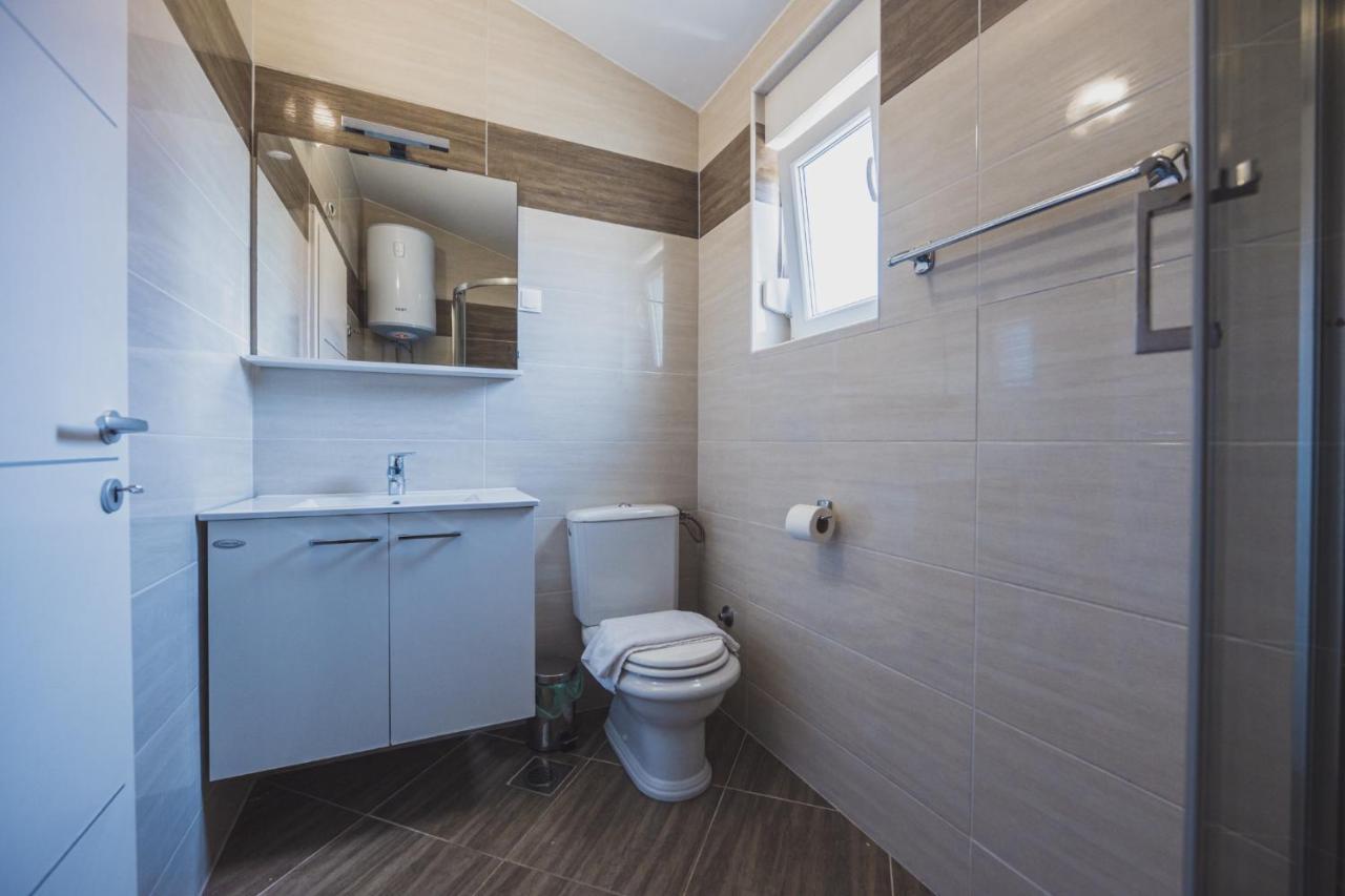 Apartments Lemon نوفاليا المظهر الخارجي الصورة