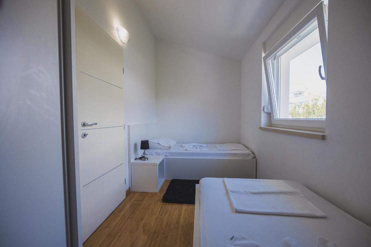 Apartments Lemon نوفاليا المظهر الخارجي الصورة