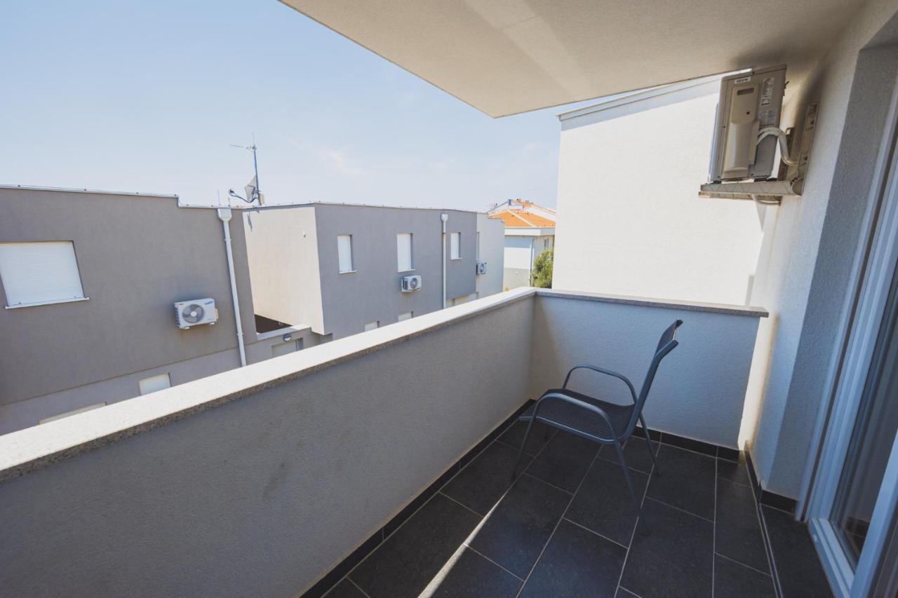 Apartments Lemon نوفاليا المظهر الخارجي الصورة